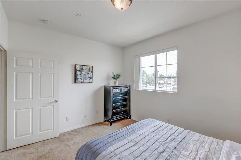 Furnished Finder property 532457_1 photo 17