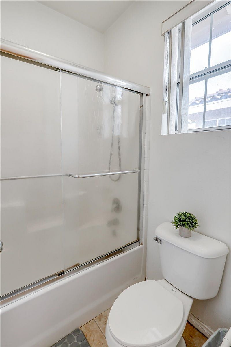 Furnished Finder property 532457_1 photo 23