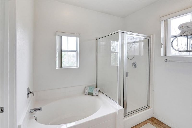 Furnished Finder property 532457_1 photo 12