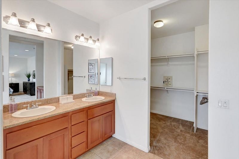 Furnished Finder property 532457_1 photo 13