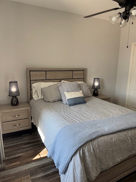 Queen Bed, 2 nightstands, dresser, and smart TV
