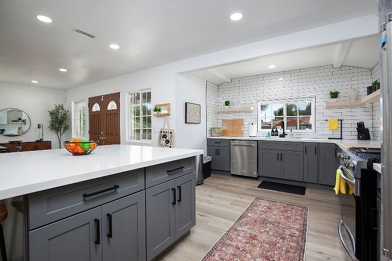 Furnished Finder property 532546_1 photo 15