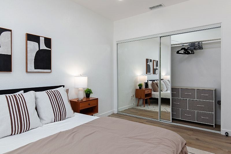 Furnished Finder property 532546_1 photo 32