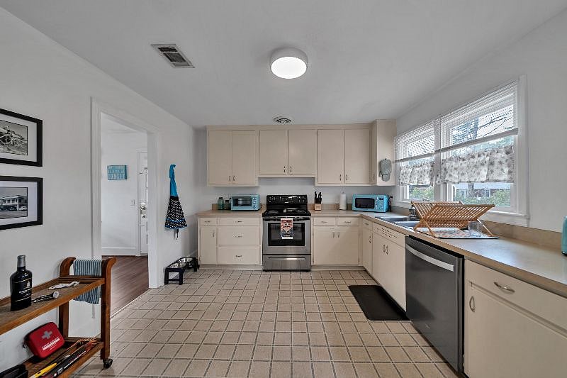 Furnished Finder property 532614_1 photo 14