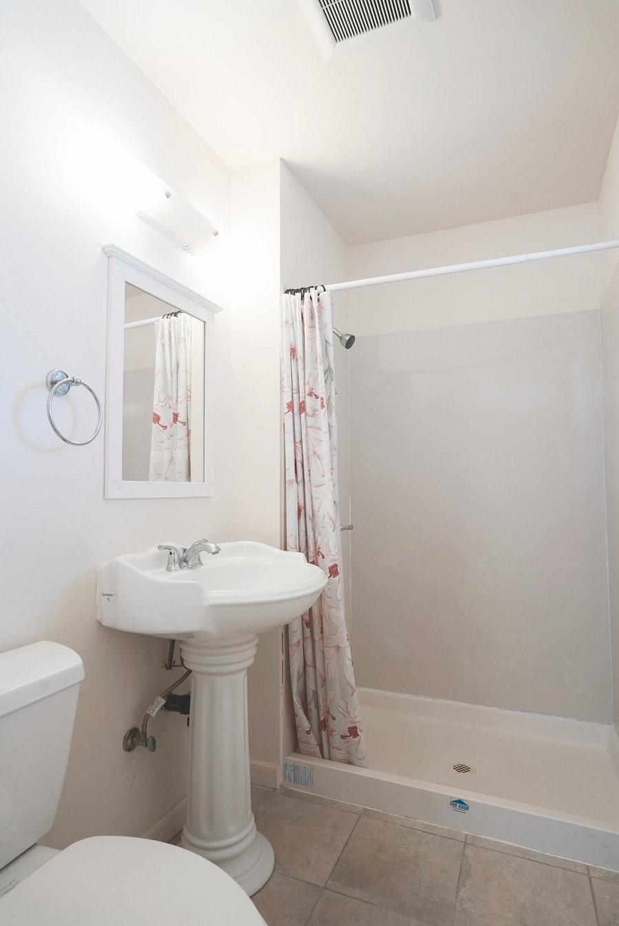 Master suite's bathroom