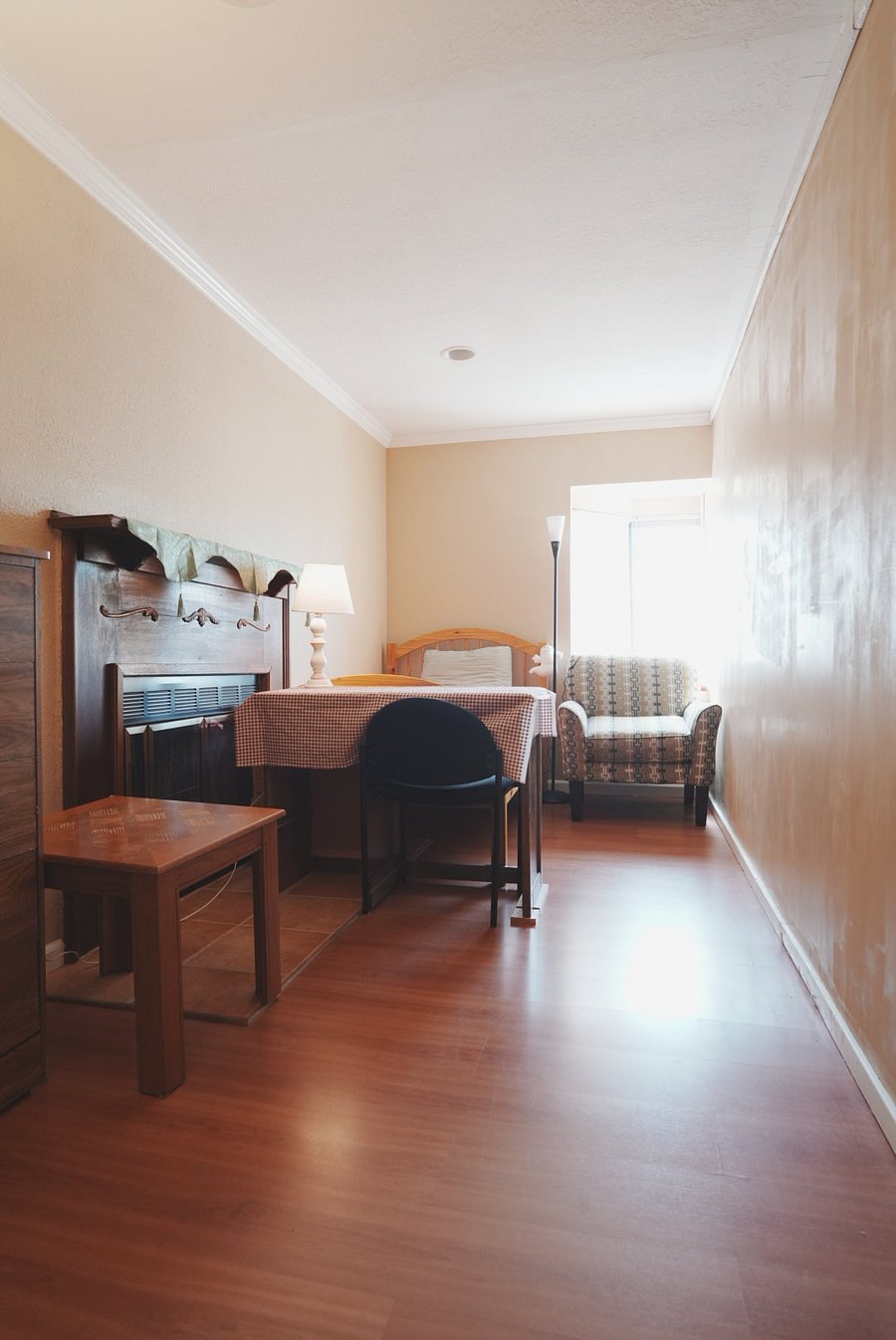 Room E