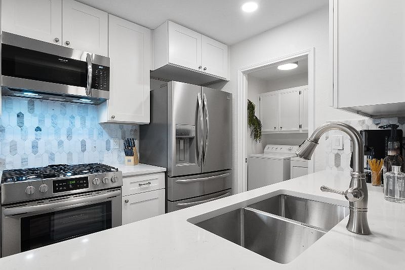 Furnished Finder property 532708_1 photo 11