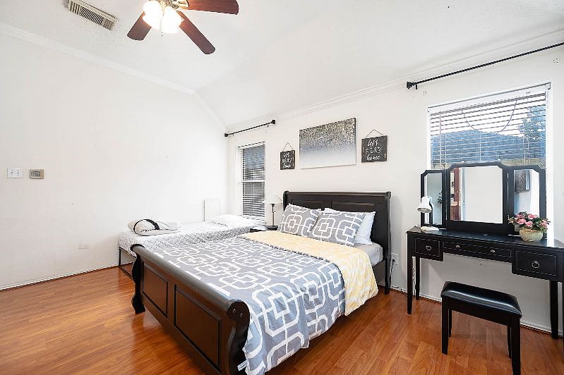 Furnished Finder property 532826_1 photo 18