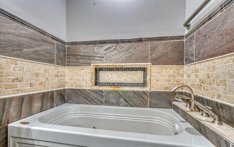 Furnished Finder property 532845_1 photo 13