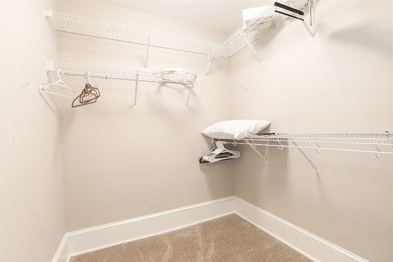Furnished Finder property 532932_1 photo 24