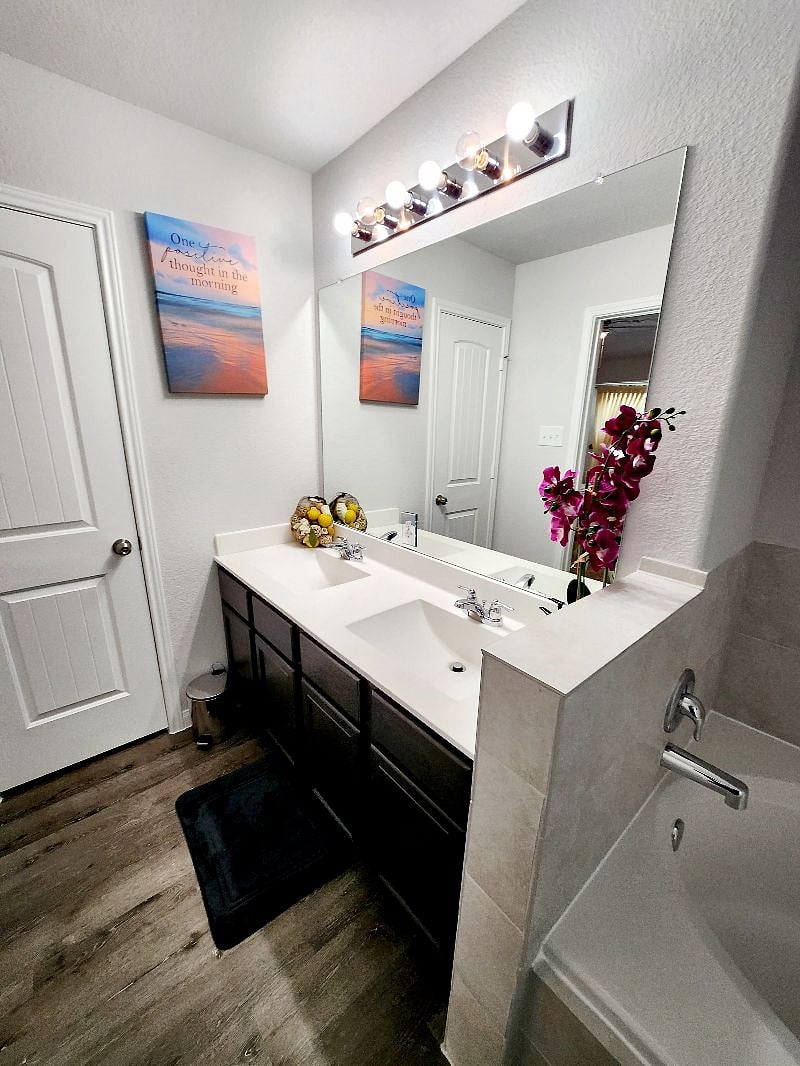 Furnished Finder property 533002_1 photo 17