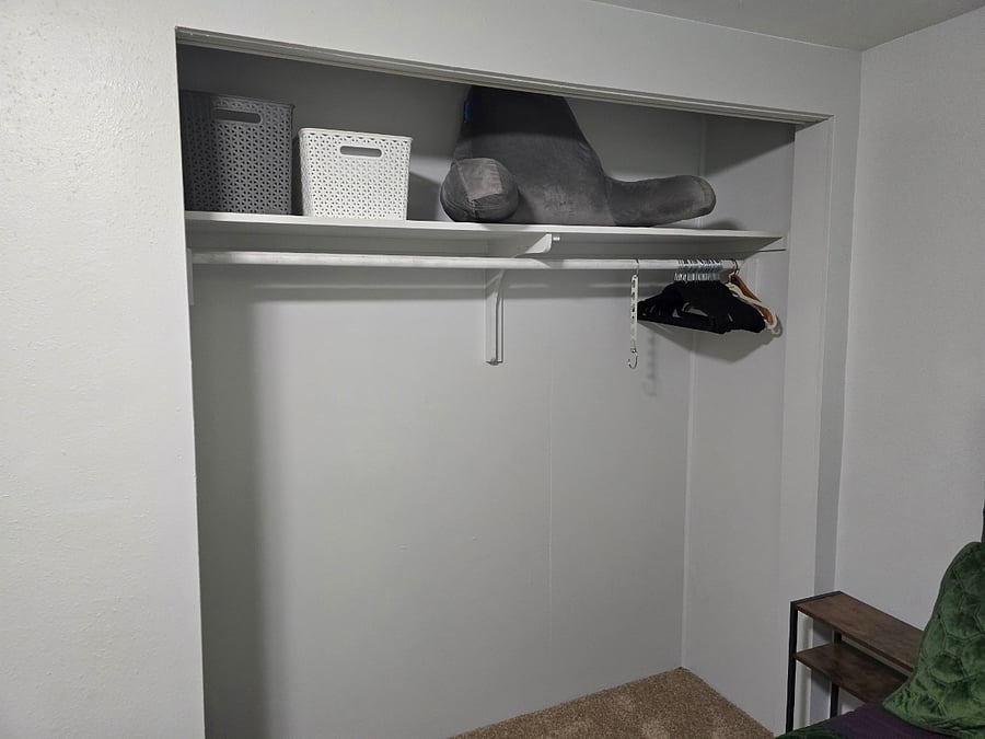 #2 green bedroom closet space.