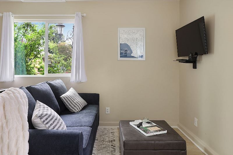 Furnished Finder property 533238_1 photo 6