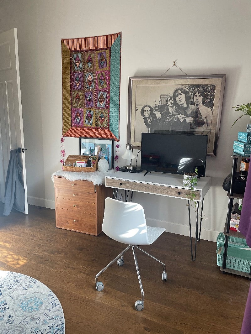 Office, guest room. Shared space. 