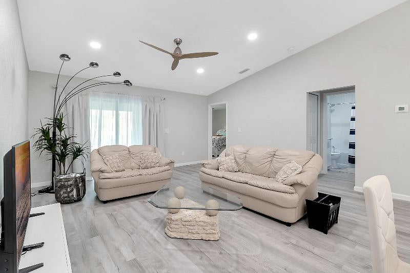 Furnished Finder property 533339_1 photo 12