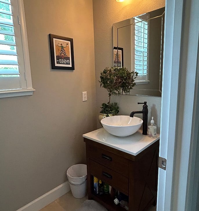 Downstairs half bathroom