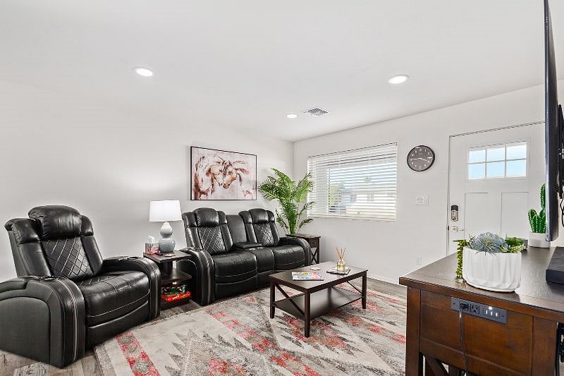 Furnished Finder property 533465_1 photo 4