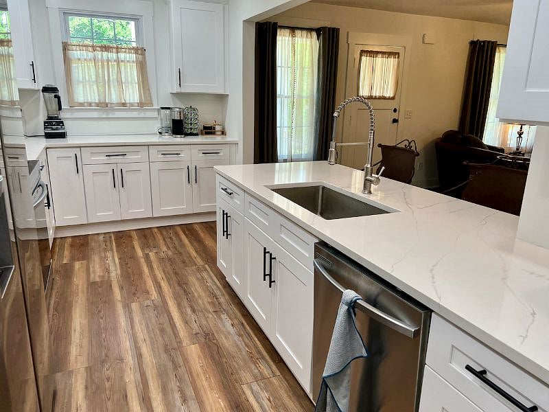 Furnished Finder property 533627_3 photo 6
