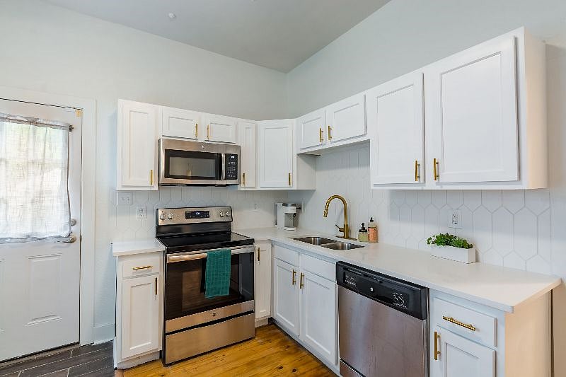 Furnished Finder property 533648_1 photo 9