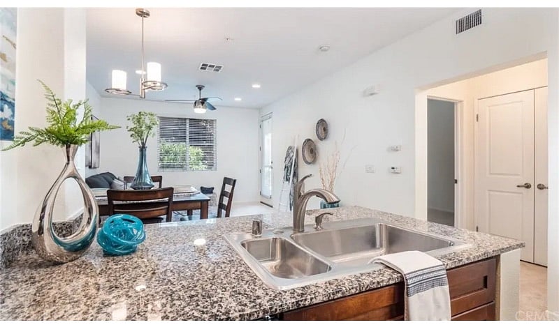 Furnished Finder property 533834_1 photo 9