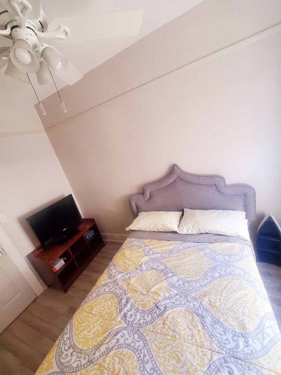 Full Bedroom (Available from July 31)
