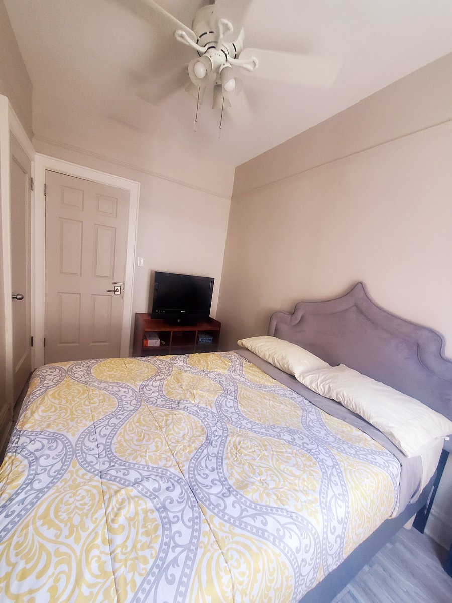 Full Bedroom Available from July 31)