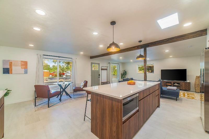 Furnished Finder property 534136_3 photo 12