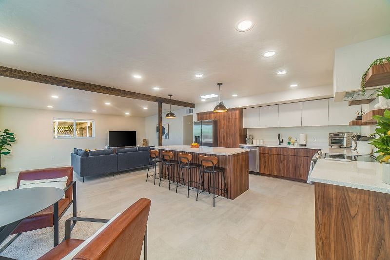 Furnished Finder property 534136_3 photo 16