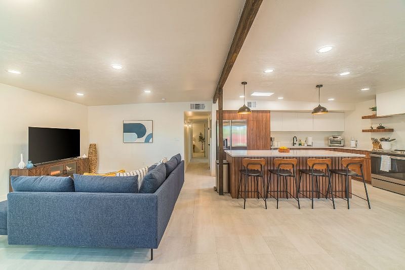 Furnished Finder property 534136_3 photo 17