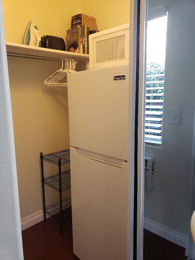 Walking closet. Refrigerator 