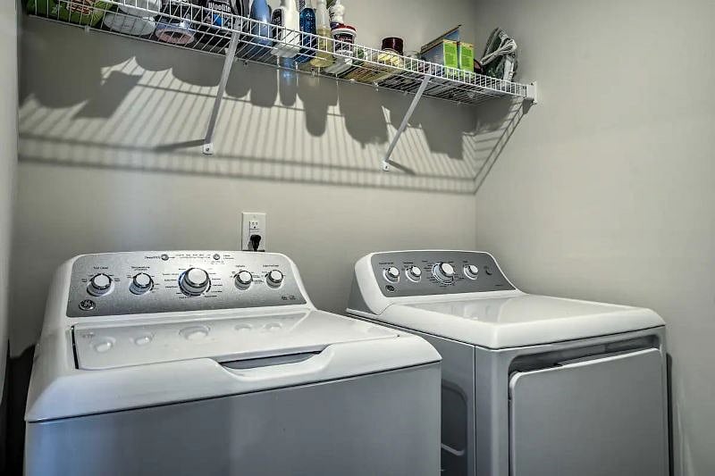 Furnished Finder property 534190_1 photo 22
