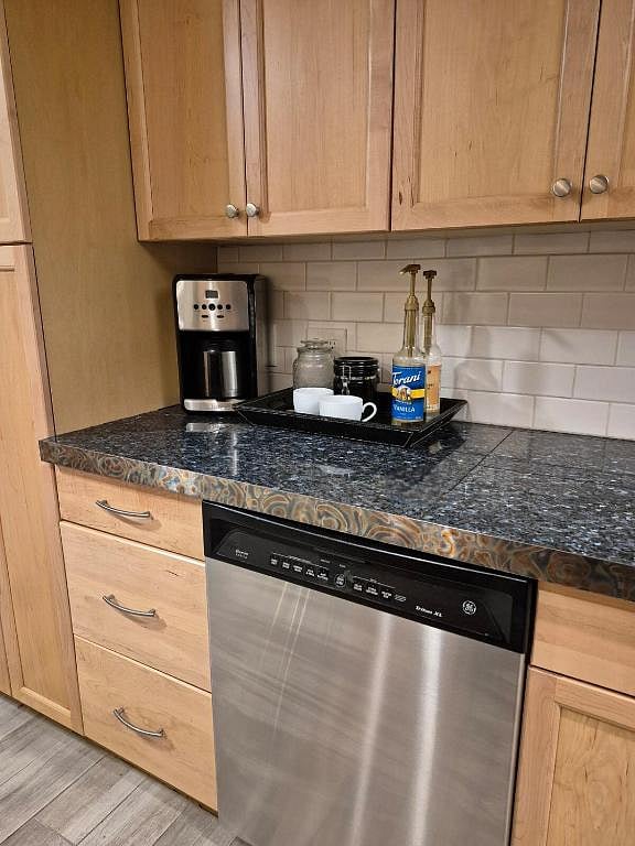 Furnished Finder property 534298_1 photo 37