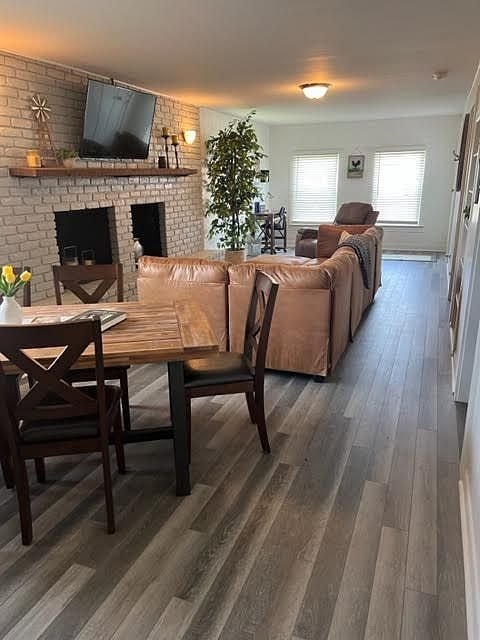 The table has six chairs.