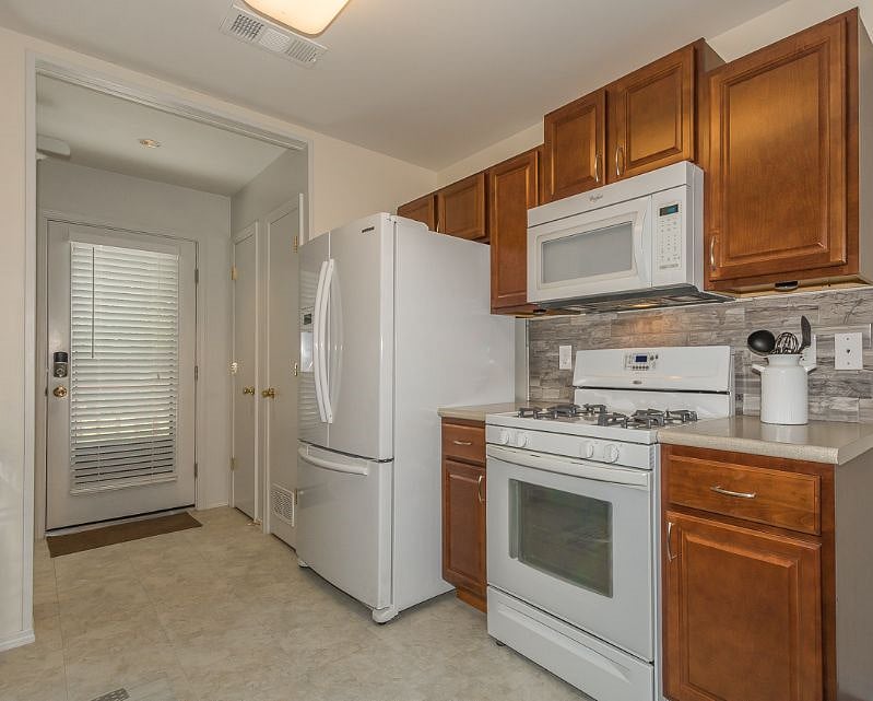 Furnished Finder property 534383_1 photo 3