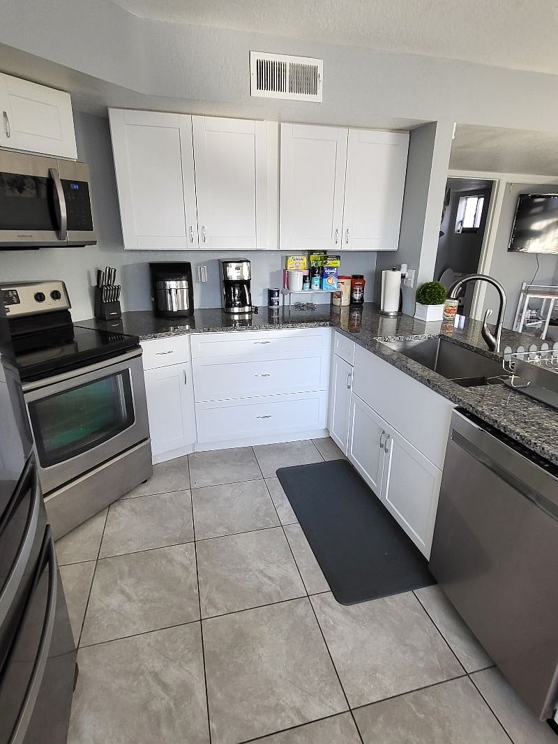 Furnished Finder property 534387_1 photo 13