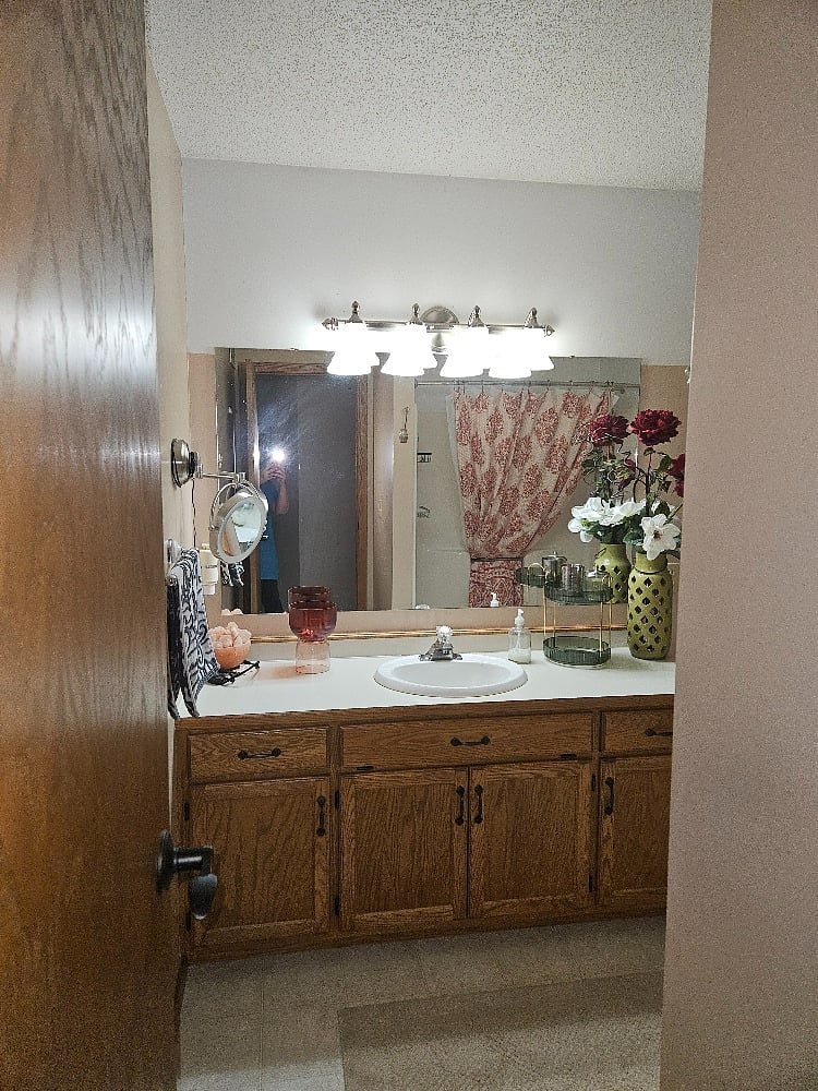 upper bathroom