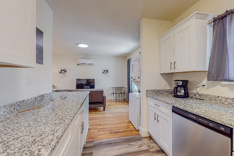 Furnished Finder property 534588_3 photo 9