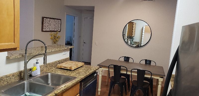 Furnished Finder property 534624_1 photo 8