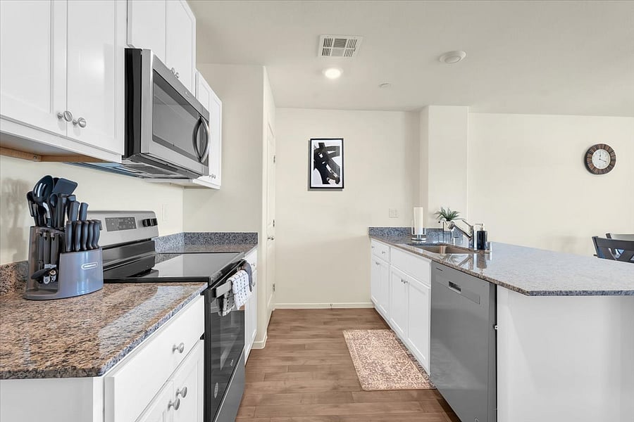 Furnished Finder property 534647_1 photo 9
