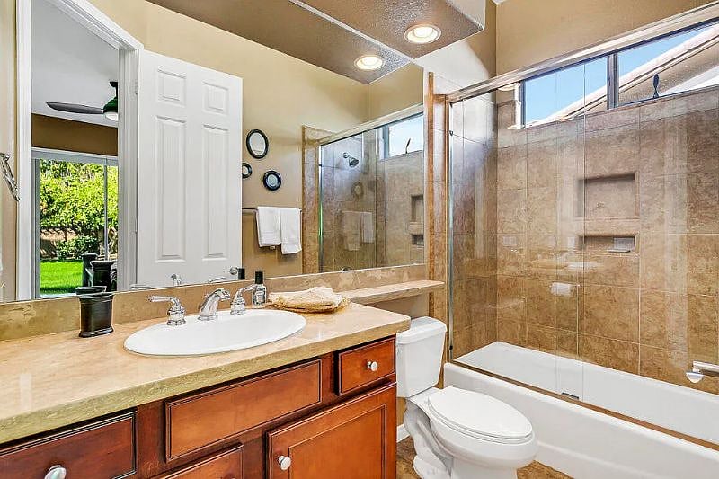 2nd bedroom bathroom