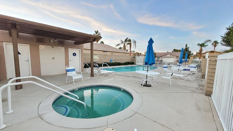 Furnished Finder property 534830_1 photo 12