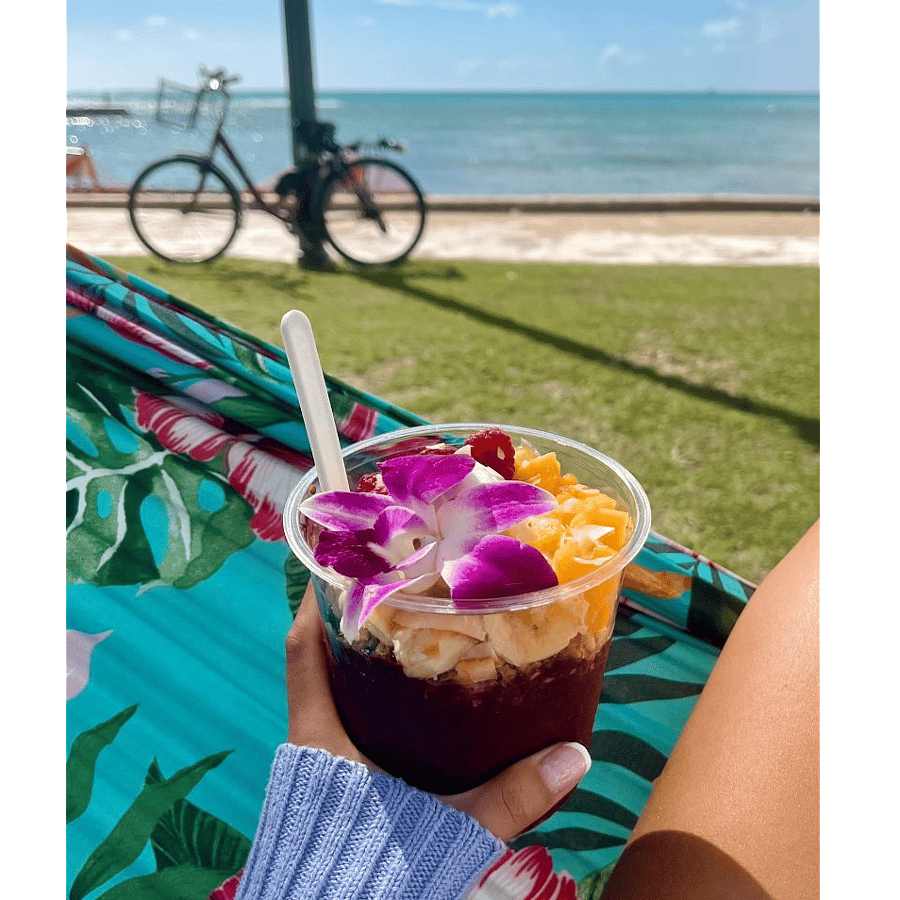 Enjoy an acai bowl at Kapiolani Beach Park