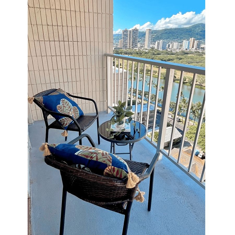 Condo located on 16th floor
