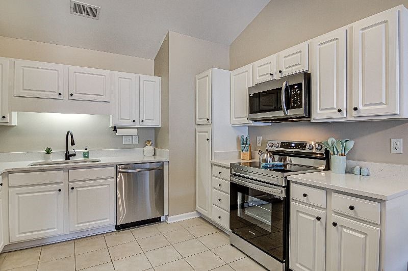 Furnished Finder property 534898_1 photo 7
