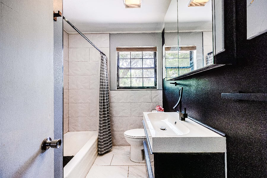 Guest Bathroom