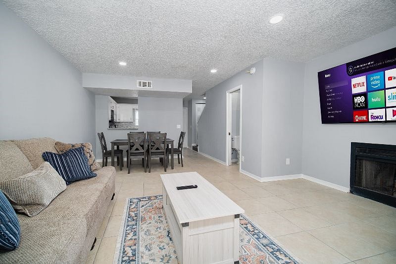 Furnished Finder property 534953_1 photo 21