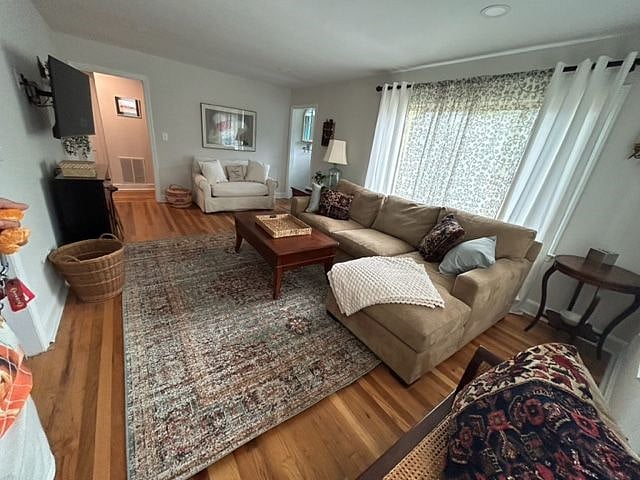 Furnished Finder property 535401_1 photo 7