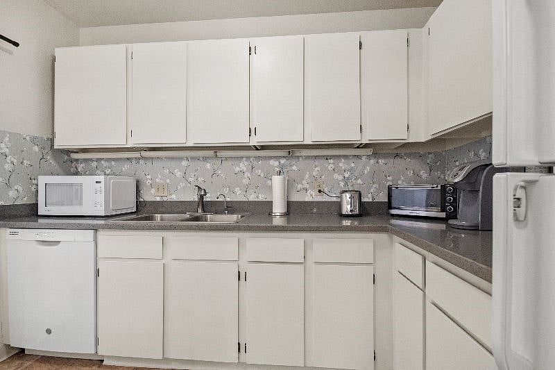 Furnished Finder property 535490_2 photo 7