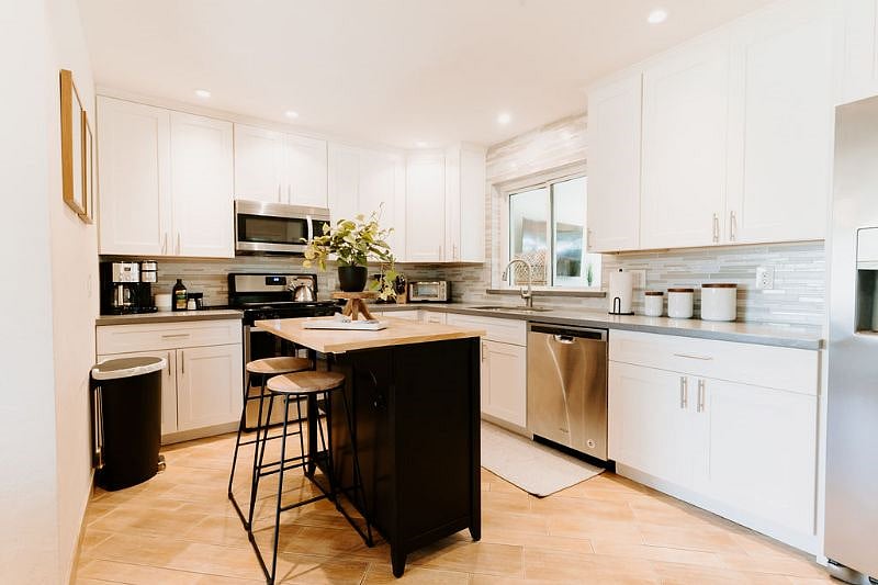 Furnished Finder property 535502_1 photo 18