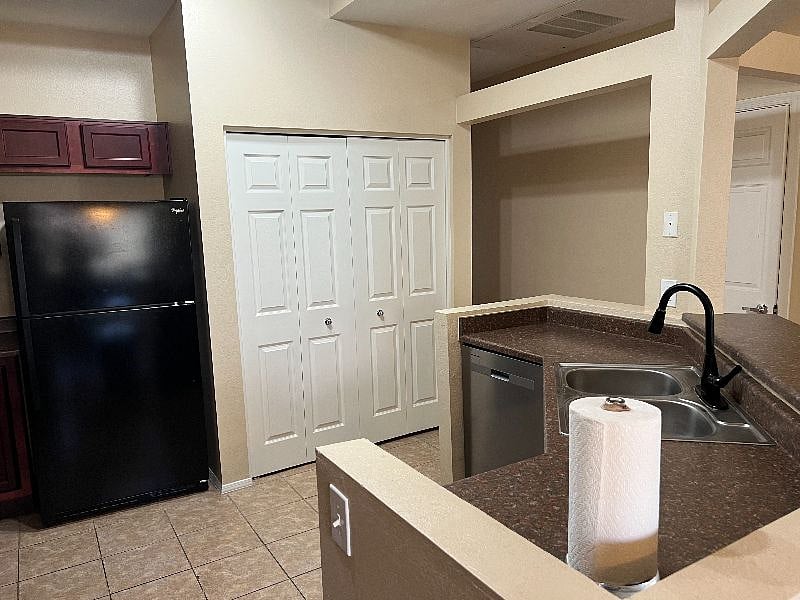 Furnished Finder property 535514_1 photo 5